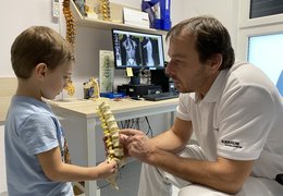 Bolí vás záda? Svěřte se do péče našich odborníků!