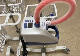 Šest nových dýchacích přístrojů je připraveno k použití