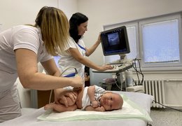 Kyčle vašich novorozeňátek vyšetřujeme v Karviné i Orlové