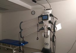 Karvinská hornická nemocnice a.s. vlastní výjimečný přístroj pro robotickou terapii