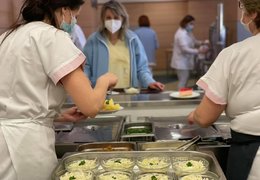 Hledáme posilu do stravovacího provozu. Nabízíme náborový příspěvek 25 tisíc!