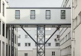 Podívejte se na reportáž o první české modulární nemocnici