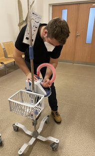 Přístroje přijel sestavit produktový specialista Ing. Karel Michalík.