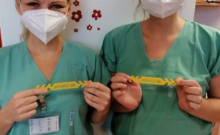 Darované rouškolapky potěšily zdravotníky.