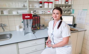 Manažerka ošetřovatelské péče a ústavní hygienička lic. Alena Bilanová.